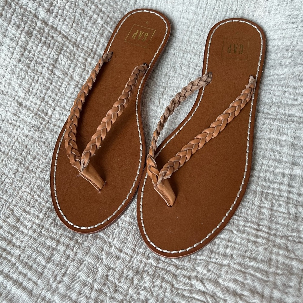 GAP Women's Tan Braided Sandals NWOTs